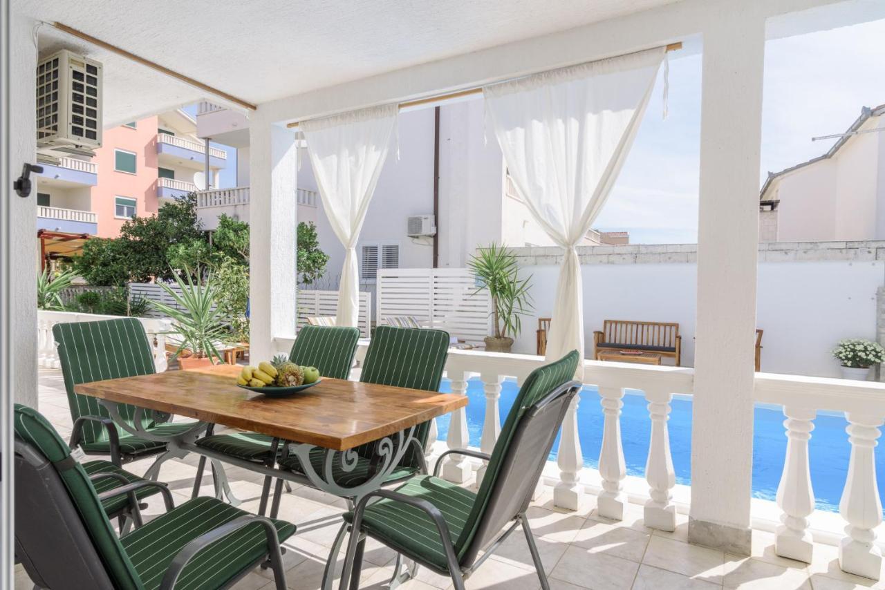 Apartments Villa Sanda - With Pool Trogir Exterior foto